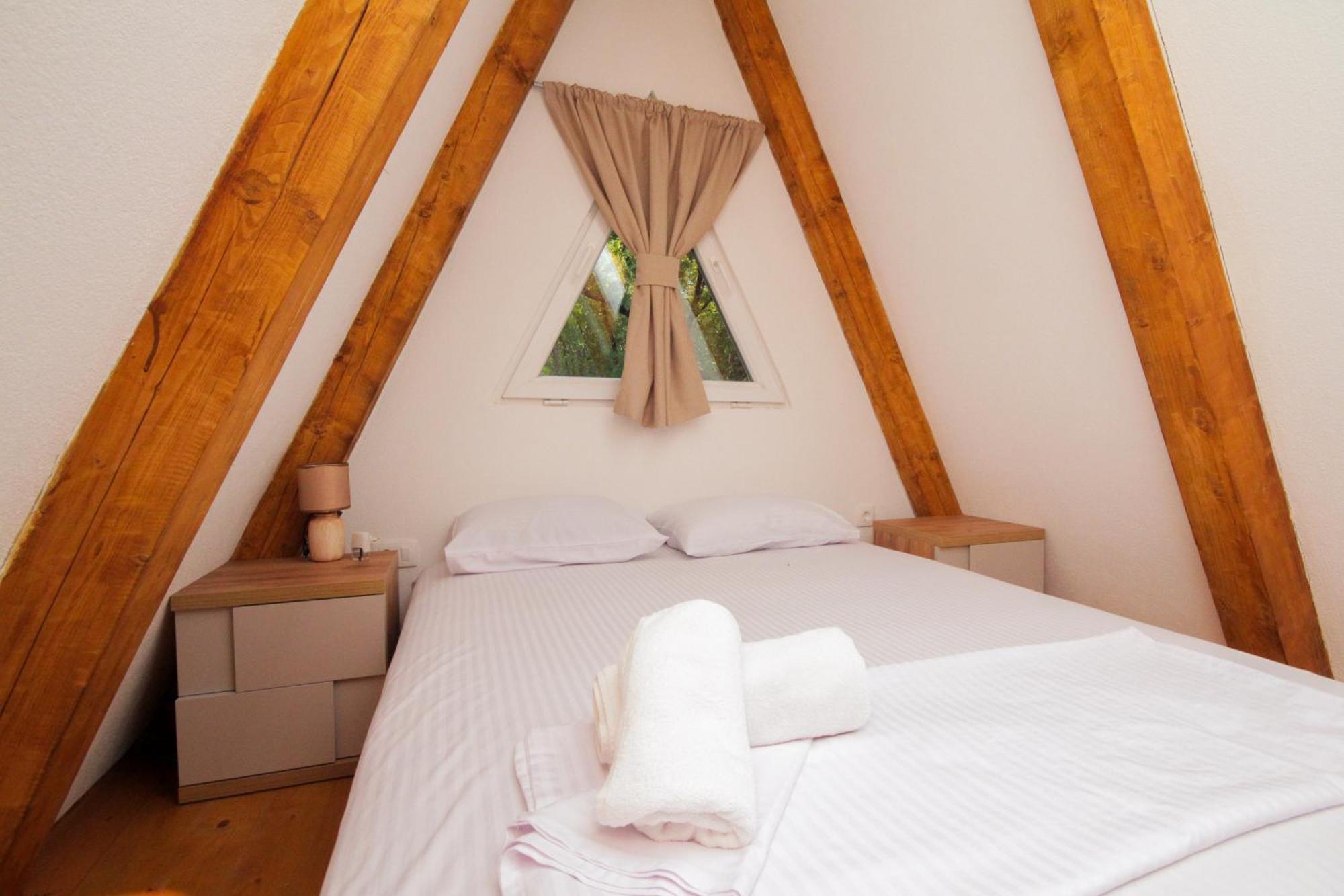 Vukova Dolina Apartments Цетинє Екстер'єр фото