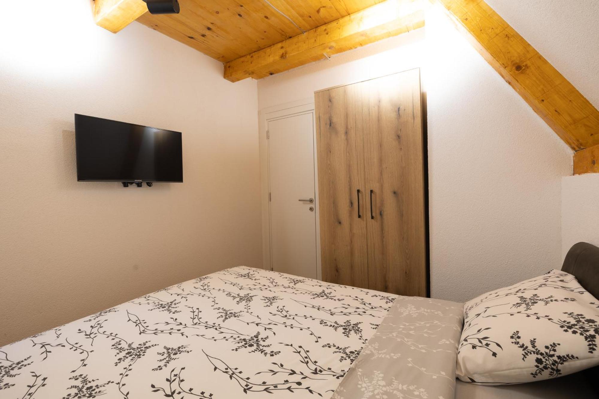 Vukova Dolina Apartments Цетинє Екстер'єр фото