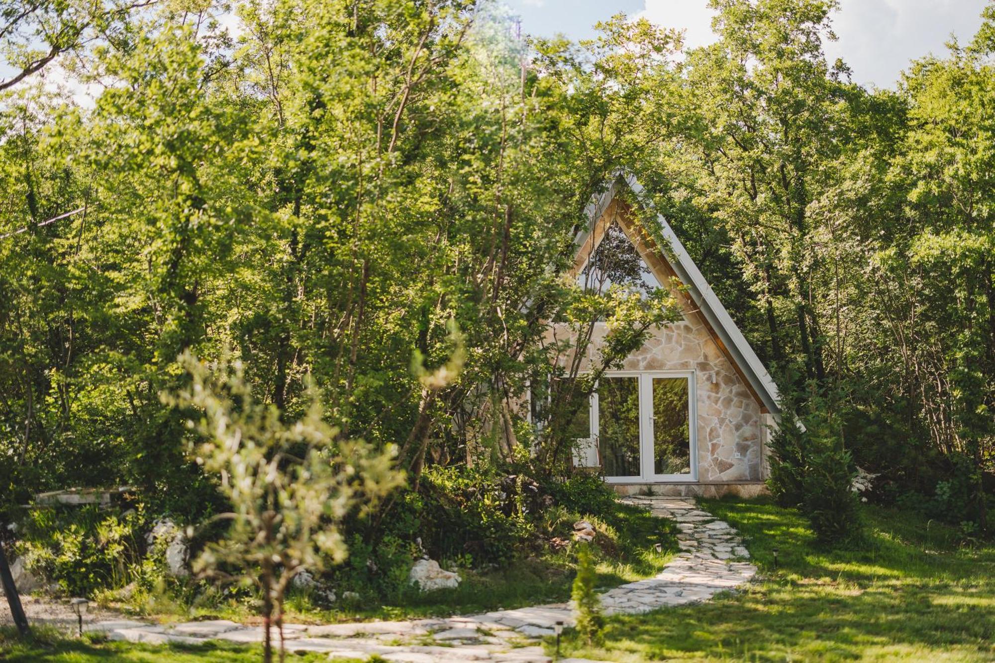 Vukova Dolina Apartments Цетинє Екстер'єр фото